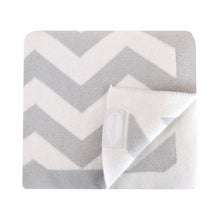 Load image into Gallery viewer, Shnuggle Luxury Knitted Blanket Chevron Grey
